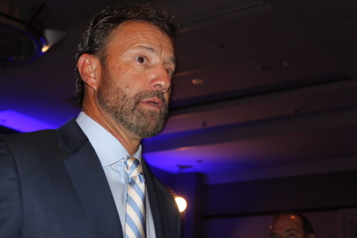 Coach Larry Fedora